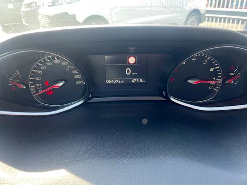 308 II ALLURE PT 130cv . 06/2018 . 54500 km - Coche: foto 5 308 II ALLURE PT 130cv . 06/2018 . 54500 km - Coche: foto 5