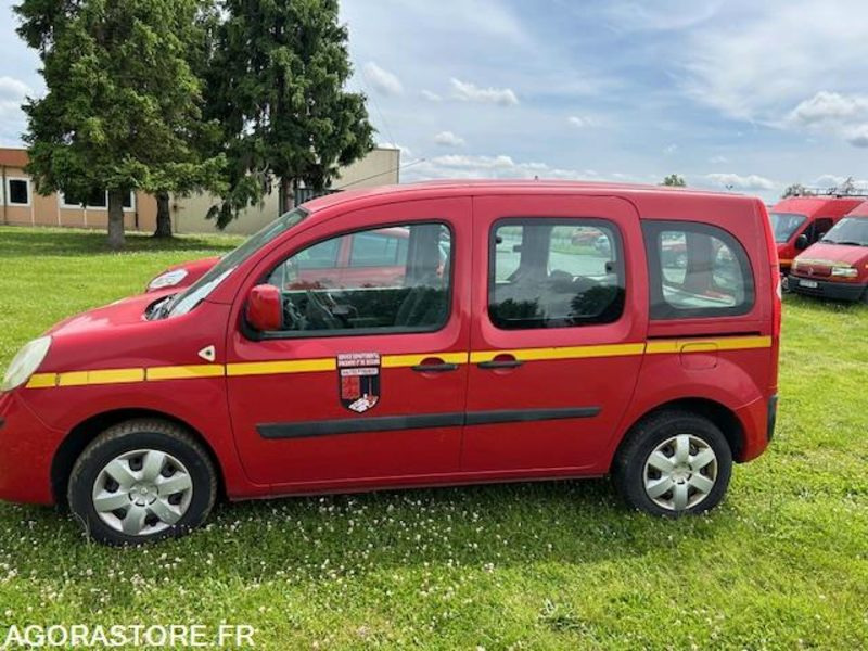 8 / RENAULT KANGOO - VTUL / BF-946-DA / VL / 15 ans - Furgoneta pequeña: foto 4 8 / RENAULT KANGOO - VTUL / BF-946-DA / VL / 15 ans - Furgoneta pequeña: foto 4