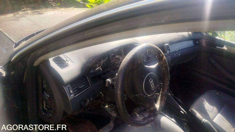 AUDI A6 - 2002 - POUR PIECES - Coche: foto 3 AUDI A6 - 2002 - POUR PIECES - Coche: foto 3