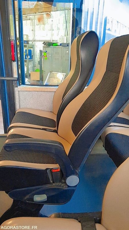 Autocar iveco wing 28places - Autocar: foto 4 Autocar iveco wing 28places - Autocar: foto 4