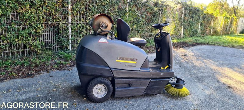 BALAYEUSE KARCHER - 2012 - 182 heures - Barredora vial: foto 2 BALAYEUSE KARCHER - 2012 - 182 heures - Barredora vial: foto 2