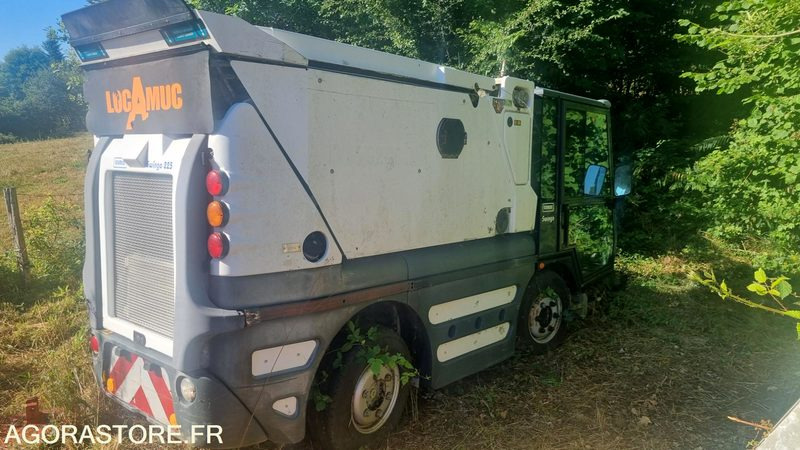 BALAYEUSE SCHMIDT COMPACT 200 - Barredora vial: foto 1 BALAYEUSE SCHMIDT COMPACT 200 - Barredora vial: foto 1