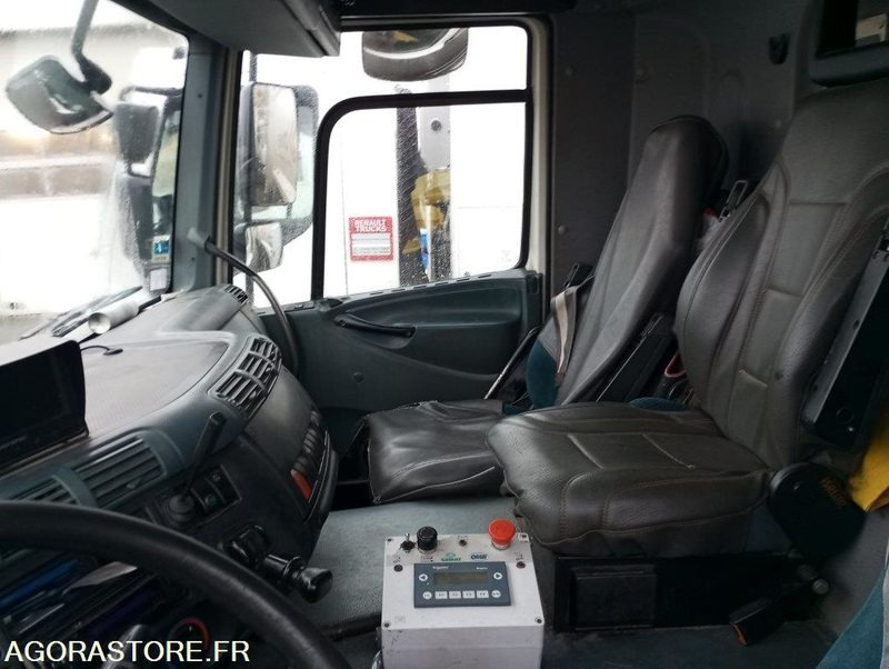 BOM DAF 566139kms 2005 - Camión de basura: foto 4 BOM DAF 566139kms 2005 - Camión de basura: foto 4