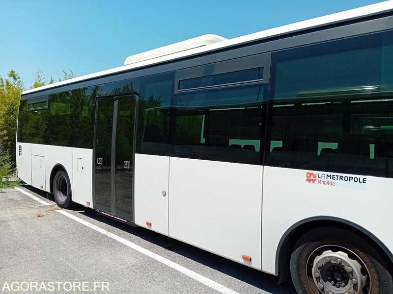 CAR IRISBUS CROSSWAY LOW ENTRY 22264 MEC 2014 697141KM DC-959-KG - Autobús escolar: foto 3 CAR IRISBUS CROSSWAY LOW ENTRY 22264 MEC 2014 697141KM DC-959-KG - Autobús escolar: foto 3