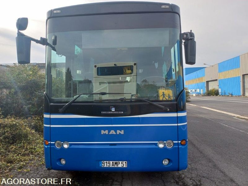 CAR MAN SYTER 919-AMP-51 - Autobús escolar: foto 1 CAR MAN SYTER 919-AMP-51 - Autobús escolar: foto 1