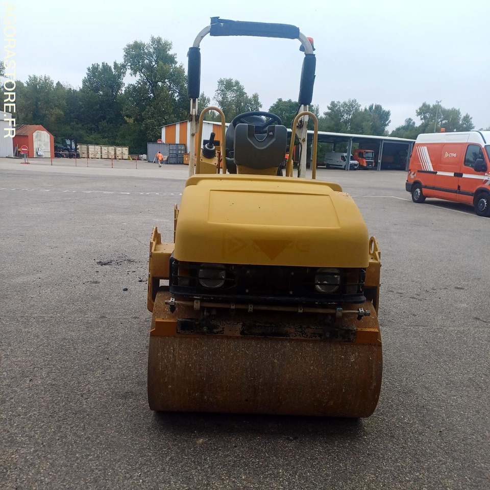 CATERP - CB 224 E - 2008 - 3307h (D8301059) - Apisonadora de asfalto: foto 3 CATERP - CB 224 E - 2008 - 3307h (D8301059) - Apisonadora de asfalto: foto 3