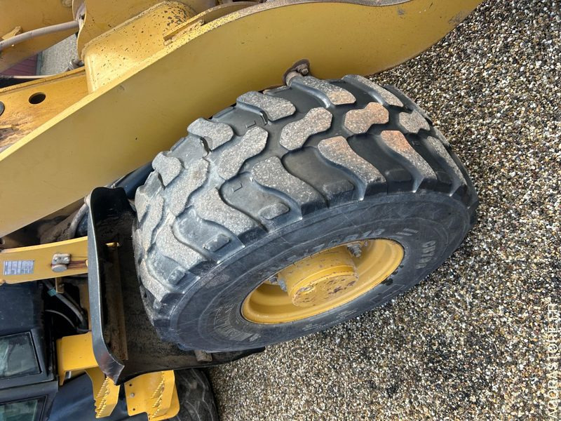 Cargadora CHARGEUR SUR PNEUS CATERPILLAR 2008 6022H: foto 11