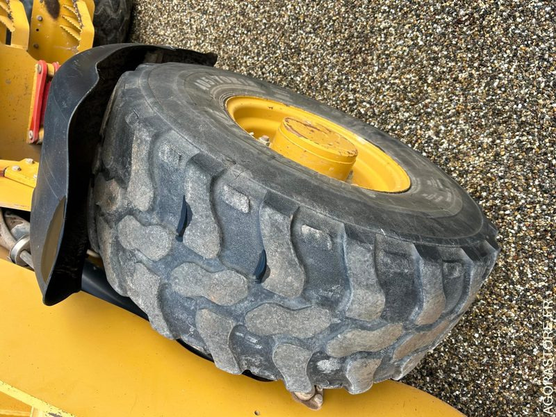 Cargadora CHARGEUR SUR PNEUS CATERPILLAR 2008 6022H: foto 6