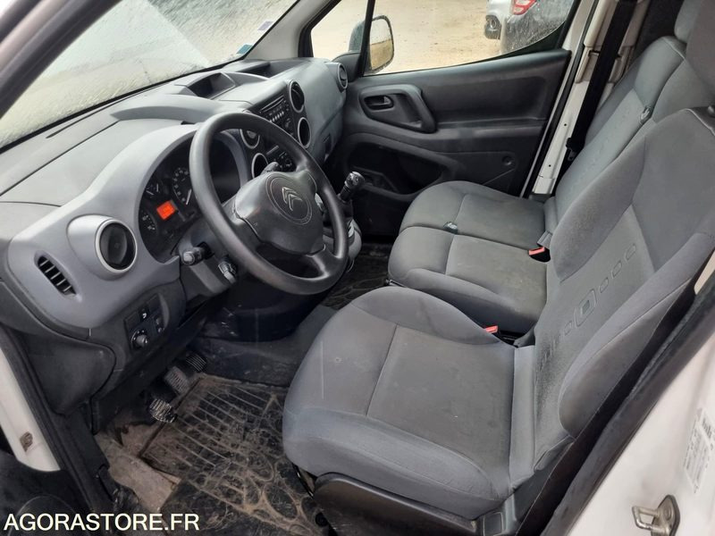 CITROEN BERLINGO DE 2013 - 280 000 KM (R3S308) - Furgoneta pequeña: foto 5 CITROEN BERLINGO DE 2013 - 280 000 KM (R3S308) - Furgoneta pequeña: foto 5