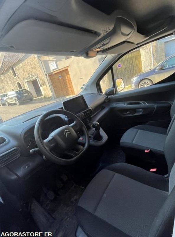 Furgoneta pequeña CITROEN BERLINGO ISOTHERME (portage de repas): foto 6 Furgoneta pequeña CITROEN BERLINGO ISOTHERME (portage de repas): foto 6