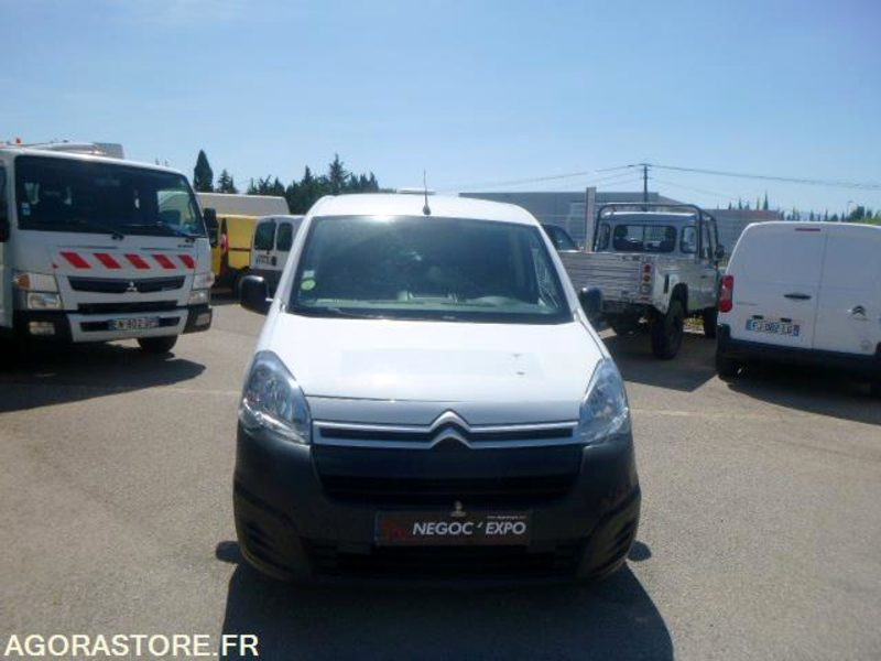 CITROEN BERLINGO UTILITAIRE BOITE AUTO - Furgoneta pequeña: foto 2 CITROEN BERLINGO UTILITAIRE BOITE AUTO - Furgoneta pequeña: foto 2