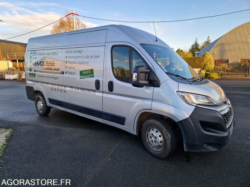 CITROEN JUMPER 2.0 HDI - 2018 - 86822 kms - Furgón: foto 2 CITROEN JUMPER 2.0 HDI - 2018 - 86822 kms - Furgón: foto 2