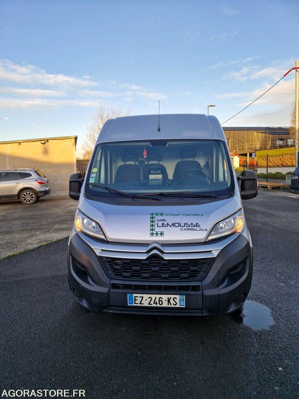 CITROEN JUMPER 2.0 HDI - 2018 - 86822 kms - Furgón: foto 4 CITROEN JUMPER 2.0 HDI - 2018 - 86822 kms - Furgón: foto 4