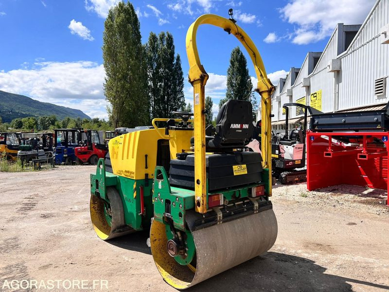 COMPACTEUR AMMANN AV26-2 ROULEAU TANDEM VIBRANT ARTICULÉ - ANNÉE 2008 - 1765 H - Rodillo: foto 5 COMPACTEUR AMMANN AV26-2 ROULEAU TANDEM VIBRANT ARTICULÉ - ANNÉE 2008 - 1765 H - Rodillo: foto 5