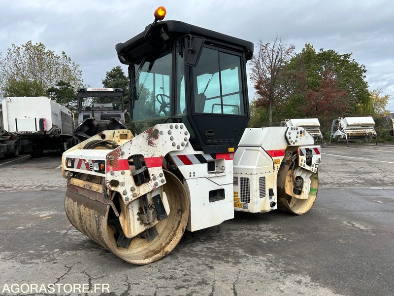 CYLINDRE TANDEM DYNAPAC CC224 HF - 2013 - 7133 Hrs  - 2013 / 7133H (M79670) - Rodillo: foto 1 CYLINDRE TANDEM DYNAPAC CC224 HF - 2013 - 7133 Hrs  - 2013 / 7133H (M79670) - Rodillo: foto 1