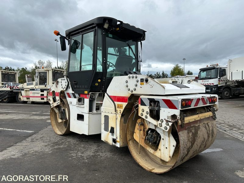 CYLINDRE TANDEM DYNAPAC CC224 HF - 2013 / 7133H (M79670) - Rodillo: foto 4 CYLINDRE TANDEM DYNAPAC CC224 HF - 2013 / 7133H (M79670) - Rodillo: foto 4