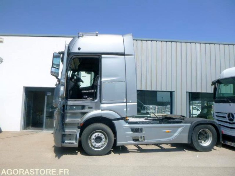 MERCEDES ACTROS 1845 GRANDE CABINE - 2012 - IMMATRICULATION SLOVENE - Cabeza tractora: foto 2 MERCEDES ACTROS 1845 GRANDE CABINE - 2012 - IMMATRICULATION SLOVENE - Cabeza tractora: foto 2