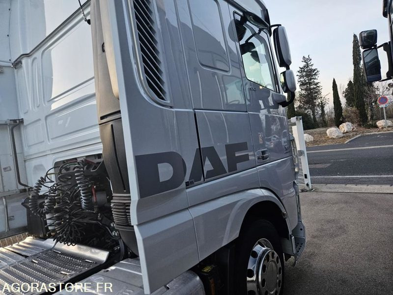 TRACTEUR DAF XF 510 XL - 2016 - 447 120km - TRES BON ETAT - Cabeza tractora: foto 3 TRACTEUR DAF XF 510 XL - 2016 - 447 120km - TRES BON ETAT - Cabeza tractora: foto 3