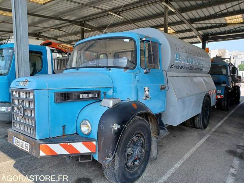 Camion HP / BERLIET 1976 4369GE69 Equipement incomplet - Limpieza de alcantarillado: foto 2 Camion HP / BERLIET 1976 4369GE69 Equipement incomplet - Limpieza de alcantarillado: foto 2