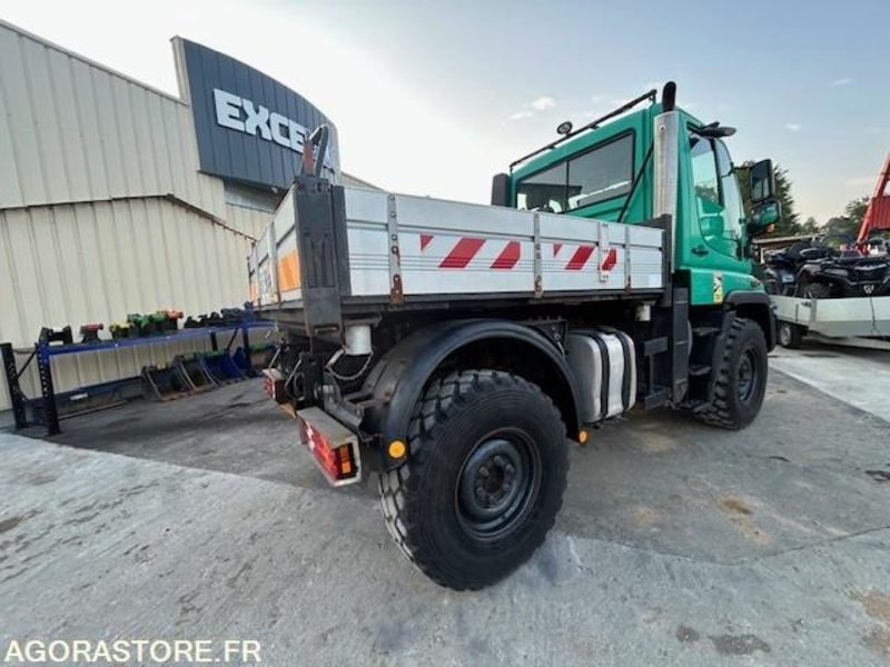 Camión MERCEDES UNIMOG U300C VERSION COMMUNALE 2000 97652 KM: foto 6