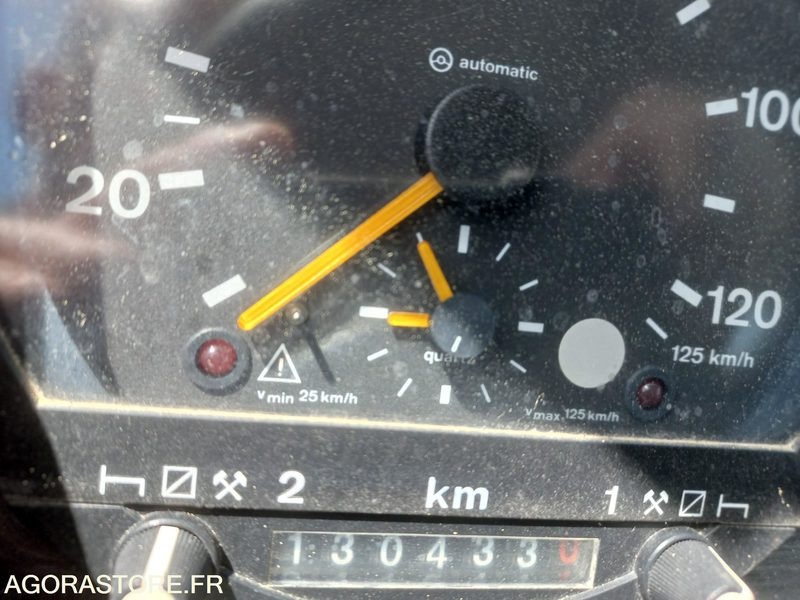 PORTEUR ISUZU 7T5 MOVI GUIMA DE 2005 - 130500 KM (R30427) - Camión: foto 5 PORTEUR ISUZU 7T5 MOVI GUIMA DE 2005 - 130500 KM (R30427) - Camión: foto 5