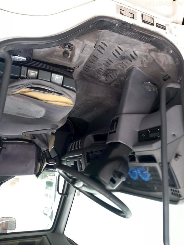 PORTEUR RENAULT MIDLUM - 2005 - 282789 Kms - Camión: foto 3 PORTEUR RENAULT MIDLUM - 2005 - 282789 Kms - Camión: foto 3