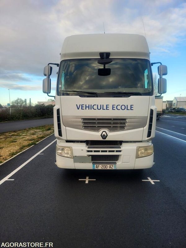 Renault Premium - 2009 - 450000 Kms - Camión: foto 1 Renault Premium - 2009 - 450000 Kms - Camión: foto 1