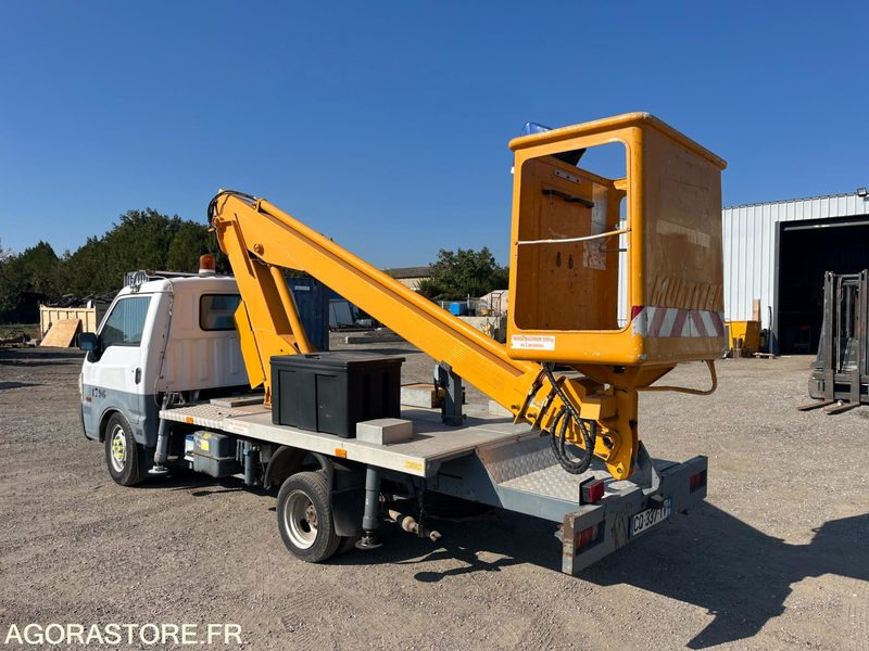 Camion nacelle - VL 3,5 t - Multitel 145 Aluminium – 14,5 m – 74 292 km - Camión con plataforma elevadora: foto 3 Camion nacelle - VL 3,5 t - Multitel 145 Aluminium – 14,5 m – 74 292 km - Camión con plataforma elevadora: foto 3