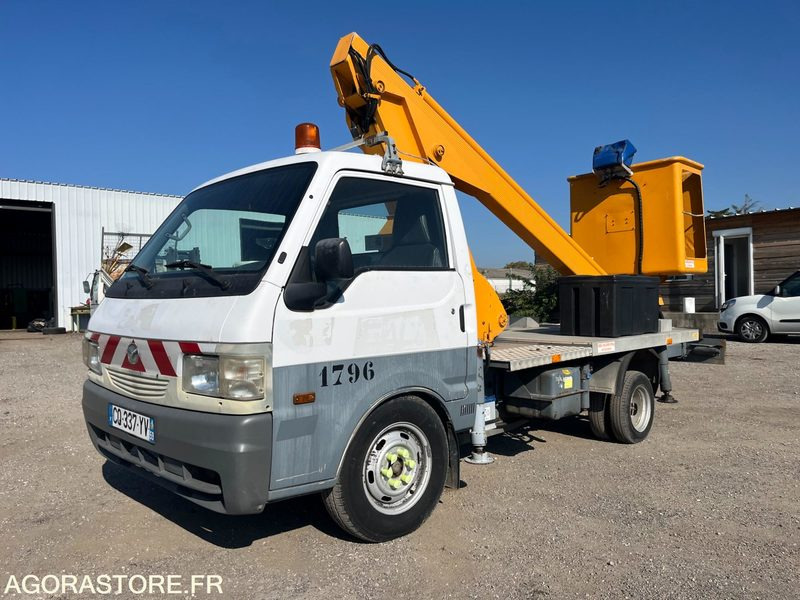 Camion nacelle - VL 3,5 t - Multitel 145 Aluminium – 14,5 m – 74 292 km - Camión con plataforma elevadora: foto 1 Camion nacelle - VL 3,5 t - Multitel 145 Aluminium – 14,5 m – 74 292 km - Camión con plataforma elevadora: foto 1