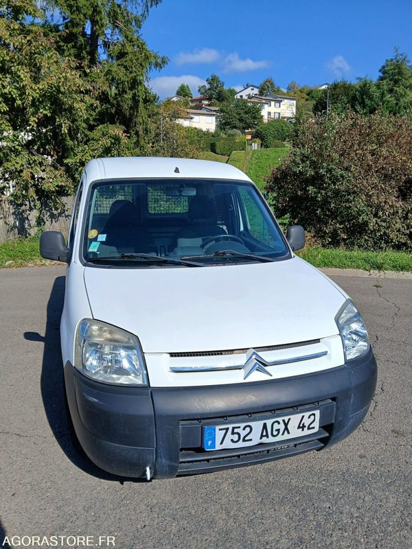 Citroën Berlingo 752-AGX-42 - Furgoneta pequeña: foto 1 Citroën Berlingo 752-AGX-42 - Furgoneta pequeña: foto 1