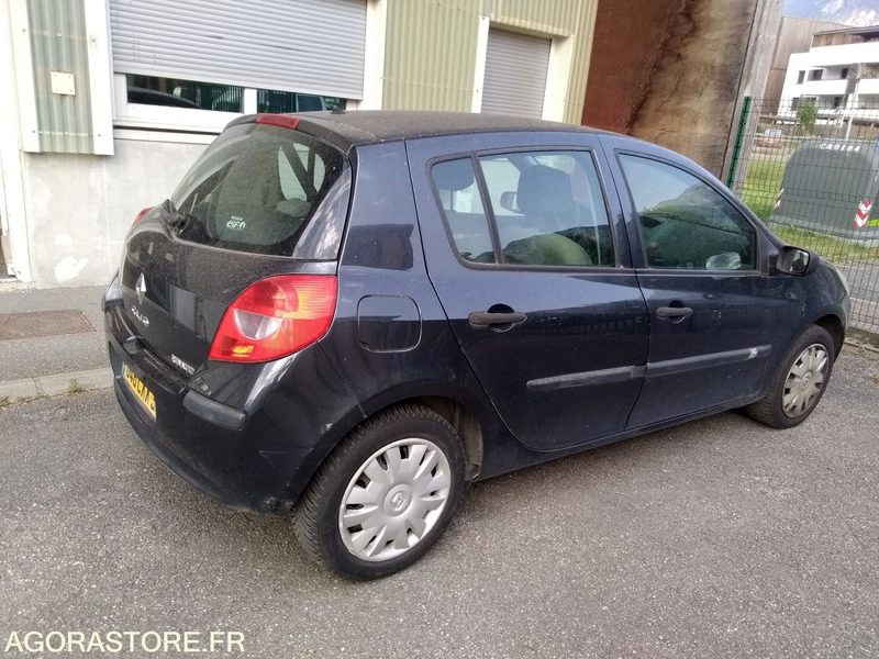 Clio 1.5 dci 1er main du 10.07.2007 131100kms type MRE5222EF558 - Coche: foto 2 Clio 1.5 dci 1er main du 10.07.2007 131100kms type MRE5222EF558 - Coche: foto 2