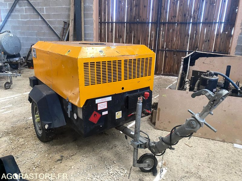 Compresseur de chantier DOOSAN 7/31 - INGERSOLL RAND - Compresor de aire: foto 1 Compresseur de chantier DOOSAN 7/31 - INGERSOLL RAND - Compresor de aire: foto 1
