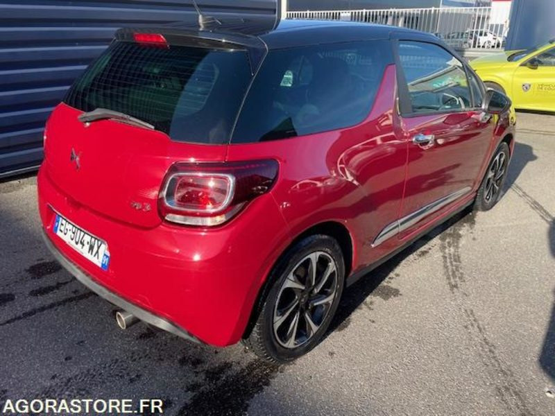 DS3SOCHIC PT 110cv. 11/2016. 107150 KM - Coche: foto 4 DS3SOCHIC PT 110cv. 11/2016. 107150 KM - Coche: foto 4