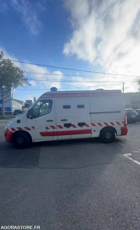 DT-542-NF - Roulant - Renault Master - VASP - 462 946 Kms - Ambulancia: foto 2 DT-542-NF - Roulant - Renault Master - VASP - 462 946 Kms - Ambulancia: foto 2