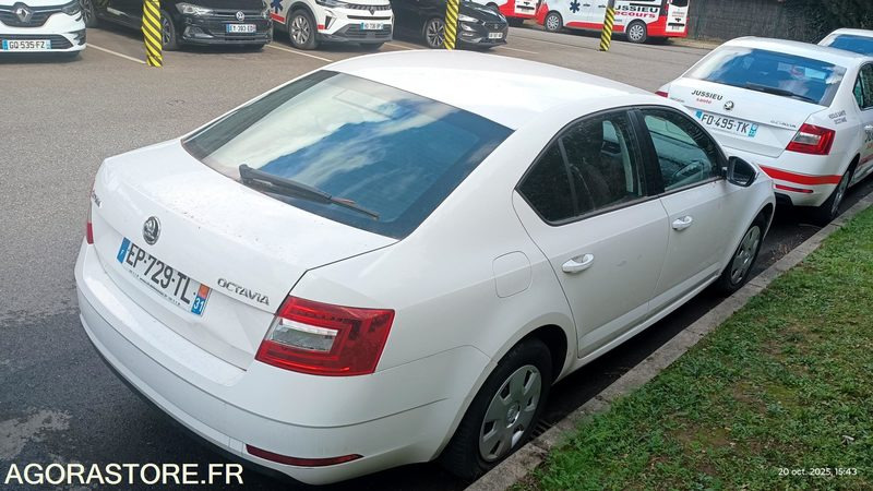 EP-729-TL - Non Roulant - SKODA OCTAVIA - VP - 349 390 Kms - Coche: foto 4 EP-729-TL - Non Roulant - SKODA OCTAVIA - VP - 349 390 Kms - Coche: foto 4