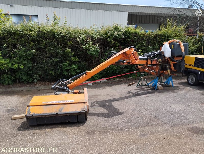 EPAREUSE ROUSSEAU MINAUTOR 5000L n°M5LBK04A03 - Desbrozadora de brazo: foto 1 EPAREUSE ROUSSEAU MINAUTOR 5000L n°M5LBK04A03 - Desbrozadora de brazo: foto 1