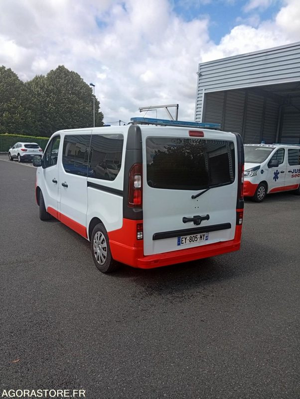 EY-805-MY - Non Roulant - RENAULT - TRAFIC - VASP - 278 000 Kms - Ambulancia: foto 3 EY-805-MY - Non Roulant - RENAULT - TRAFIC - VASP - 278 000 Kms - Ambulancia: foto 3