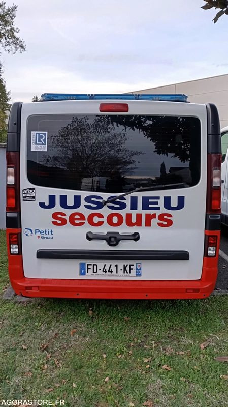 FD-441-KF - "PP"- Non Roulant - RENAULT TRAFIC - VASP - 318 629 Kms - Ambulancia: foto 5 FD-441-KF - "PP"- Non Roulant - RENAULT TRAFIC - VASP - 318 629 Kms - Ambulancia: foto 5