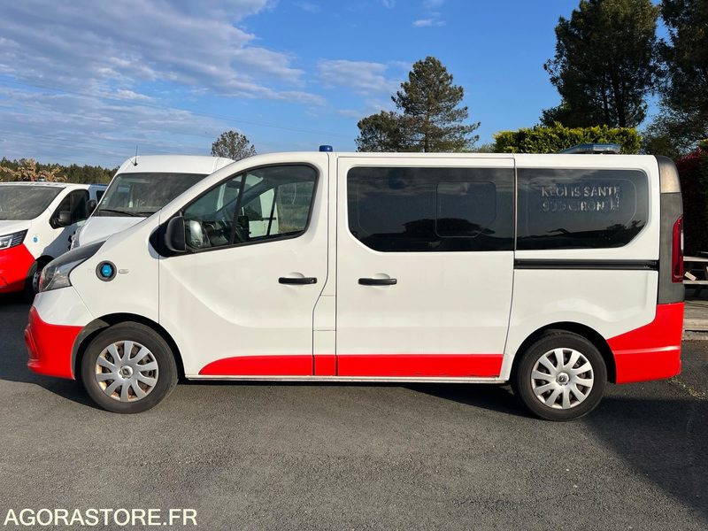 FD-724-KF - Non Roulant - Renault Trafic - VASP - 218 958 Kms - Ambulancia: foto 1 FD-724-KF - Non Roulant - Renault Trafic - VASP - 218 958 Kms - Ambulancia: foto 1