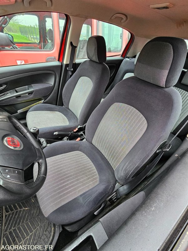 FIAT PUNTO 140419kms 2009 - AB389ML - Coche: foto 5 FIAT PUNTO 140419kms 2009 - AB389ML - Coche: foto 5