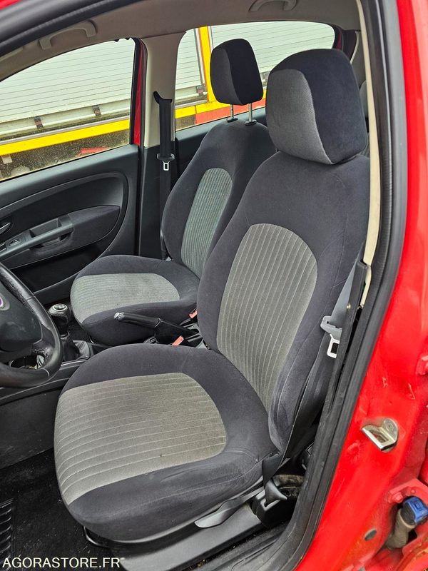 FIAT PUNTO 149745kms 2009 - AB579HF - Coche: foto 5 FIAT PUNTO 149745kms 2009 - AB579HF - Coche: foto 5