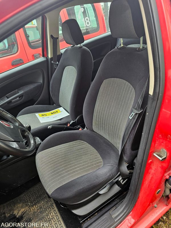 FIAT PUNTO 166119kms 2009 - AB034HG - Coche: foto 5 FIAT PUNTO 166119kms 2009 - AB034HG - Coche: foto 5