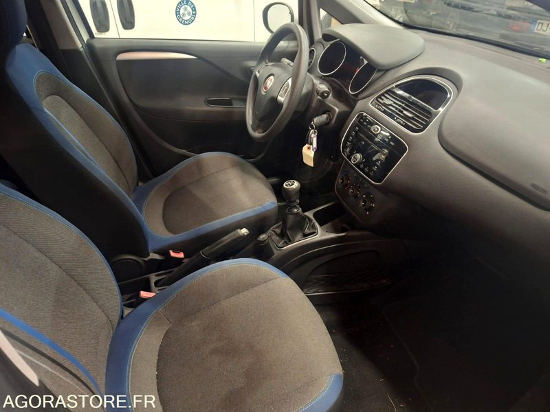 FIAT PUNTO BI CARBURATION. - Coche: foto 5 FIAT PUNTO BI CARBURATION. - Coche: foto 5