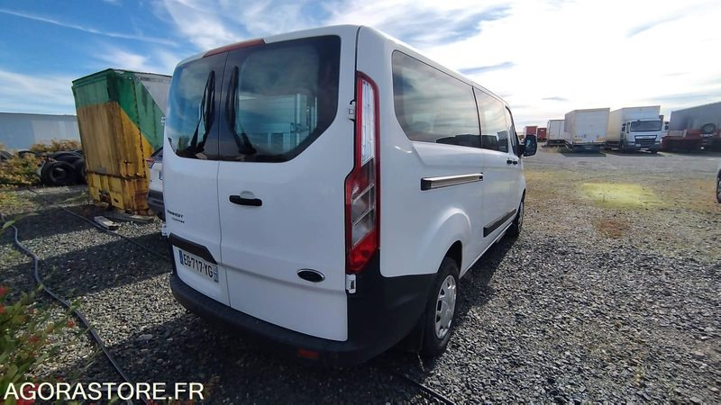 FORD TRANSIT - 9 Places - 2016 - 259108 Kms - EG717YG - Furgón: foto 3 FORD TRANSIT - 9 Places - 2016 - 259108 Kms - EG717YG - Furgón: foto 3
