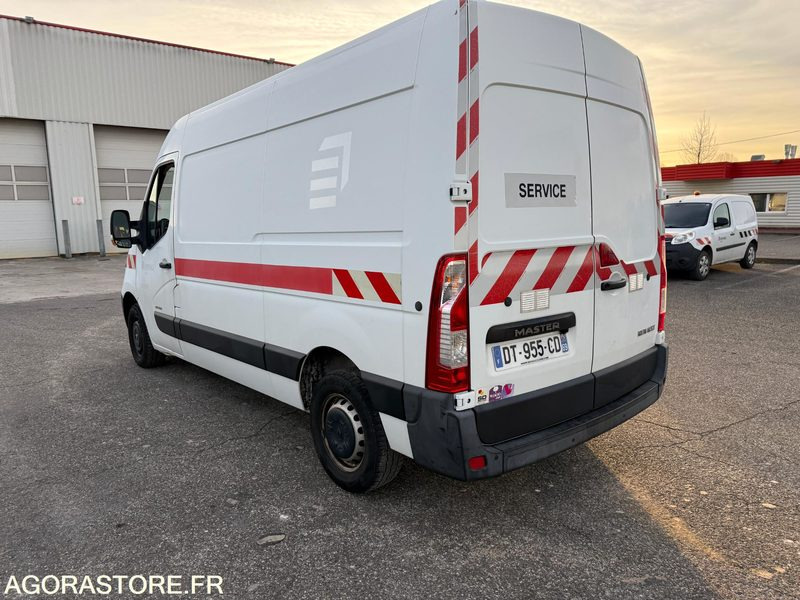 FOURGON RENAULT MASTER L2H2 - 2015 / 341014Km (M20590) - Furgón: foto 4 FOURGON RENAULT MASTER L2H2 - 2015 / 341014Km (M20590) - Furgón: foto 4