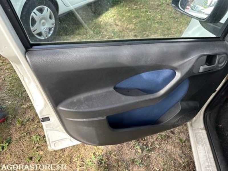 Coche Fiat Panda - AY447XV: foto 9