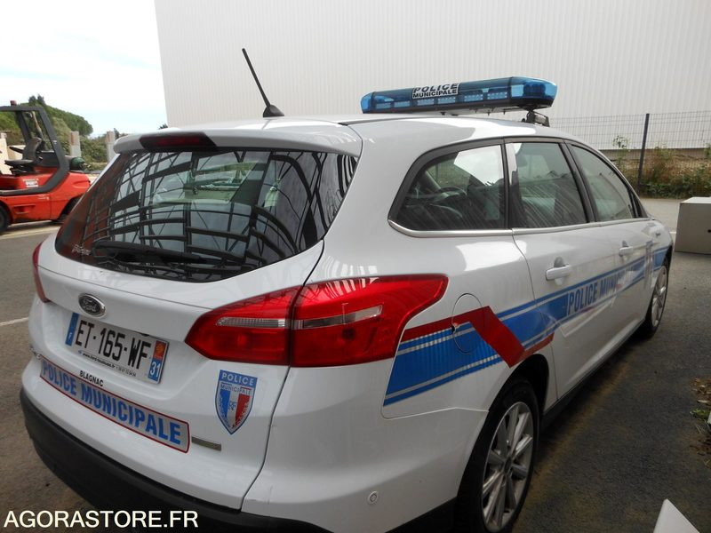 Ford Focus SW police municipale de 2018 moteur cassé - Coche familiar: foto 3 Ford Focus SW police municipale de 2018 moteur cassé - Coche familiar: foto 3