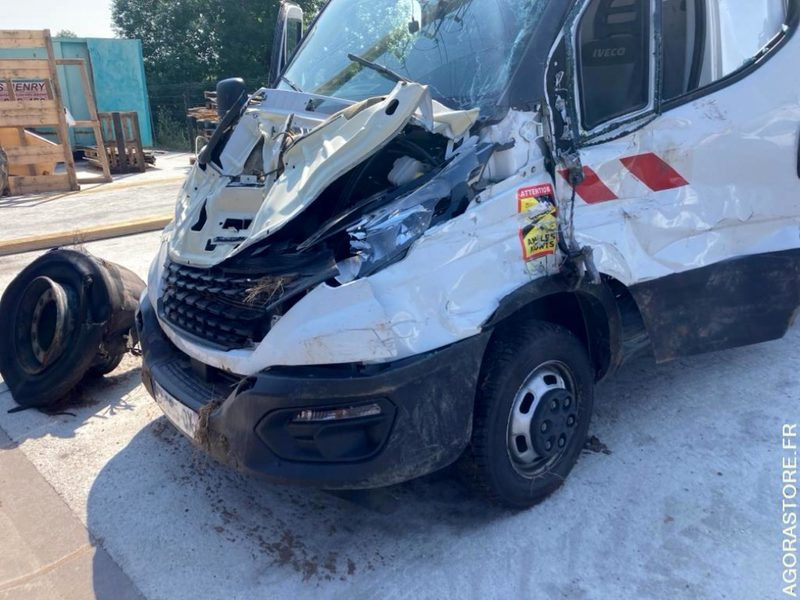 IVECO DAILY 50C18 NACELLE VERSALIFT - Furgoneta: foto 5 IVECO DAILY 50C18 NACELLE VERSALIFT - Furgoneta: foto 5