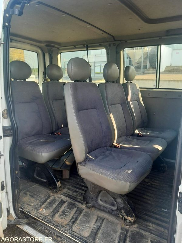 RENAULT MASTER 9 PLACES - 216000KM - 2002 - Furgoneta: foto 3 RENAULT MASTER 9 PLACES - 216000KM - 2002 - Furgoneta: foto 3