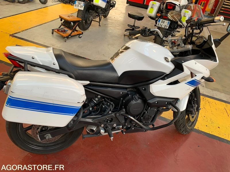 G MOTO XJ6 DQ-606-DY - Motocicleta: foto 4 G MOTO XJ6 DQ-606-DY - Motocicleta: foto 4